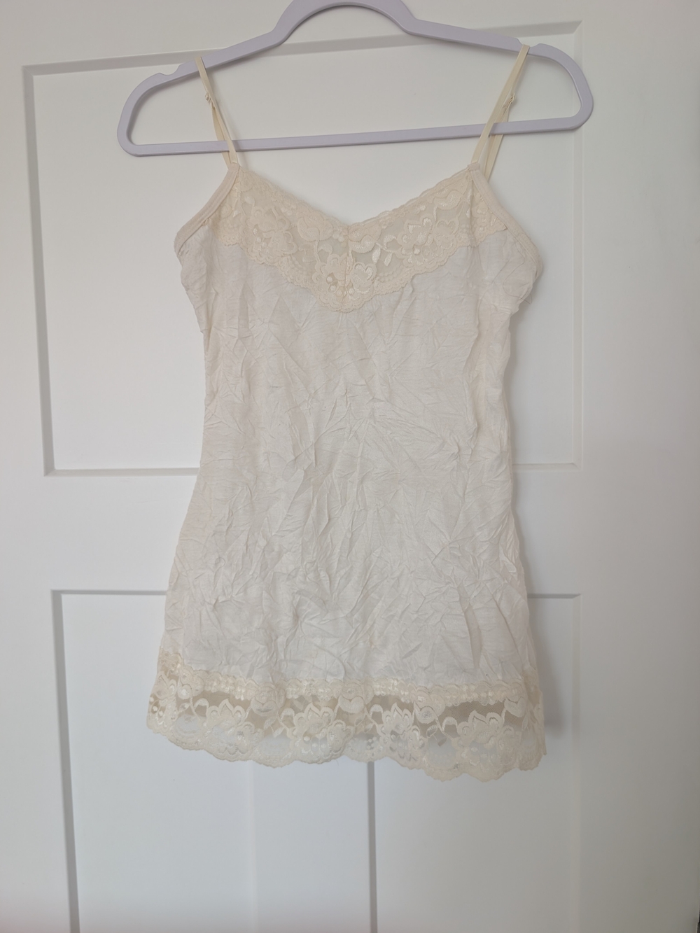 Women’s Lace Trim Slip Camisole Size Small - Cream